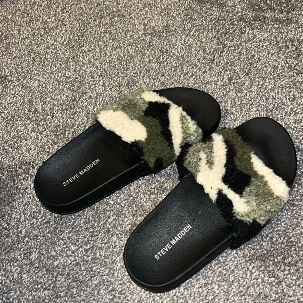 steve madden slides